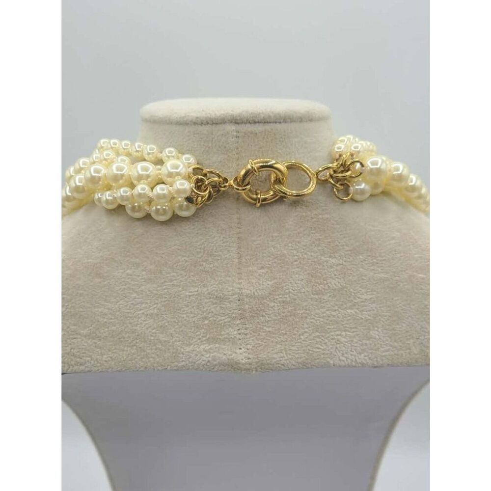 Stunning!  J Crew 5 Strand Faux Pearl Necklace - Picture 3 of 9